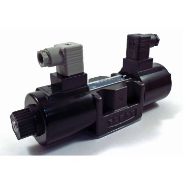 DSG-03-3C3-D12-N-50 - D05 Sol Oper Dir All Ports Open 12VDC DIN